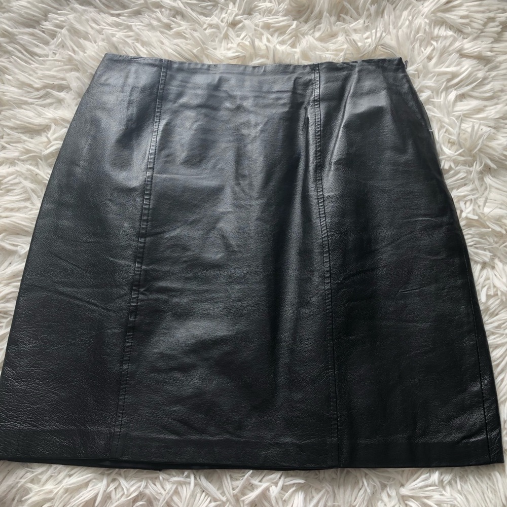 Vintage 100% pencil Leather Skirt metro style Size 14 buttery soft